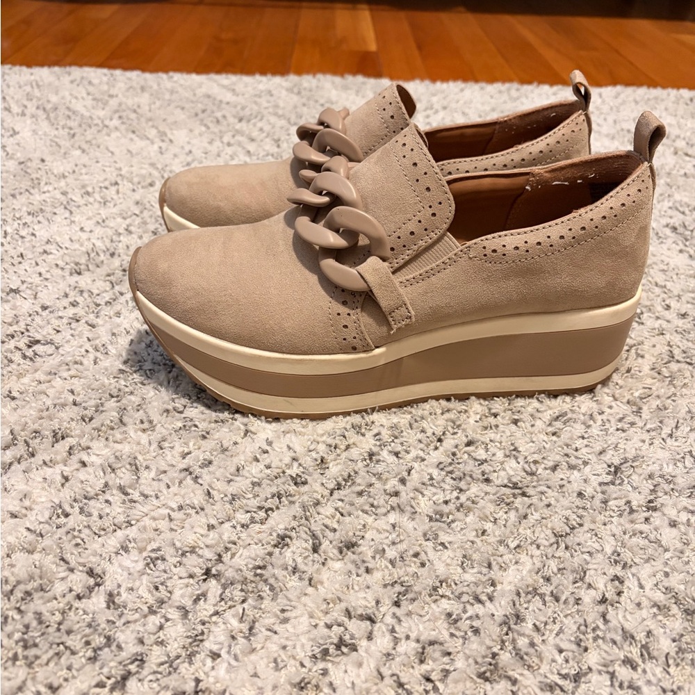 Women's Beige Platform Loafers